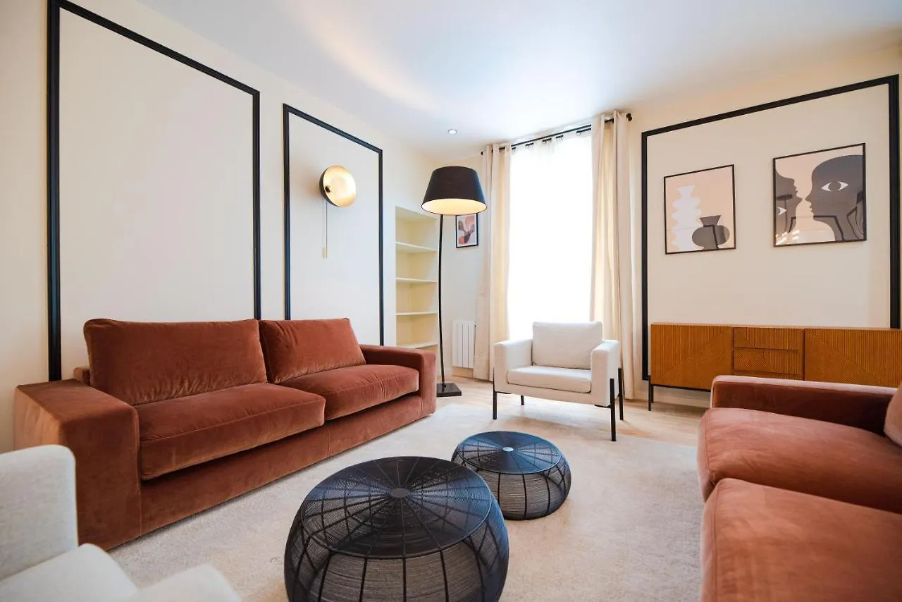 Mbm - Echiquier Apartment Paris 0*,